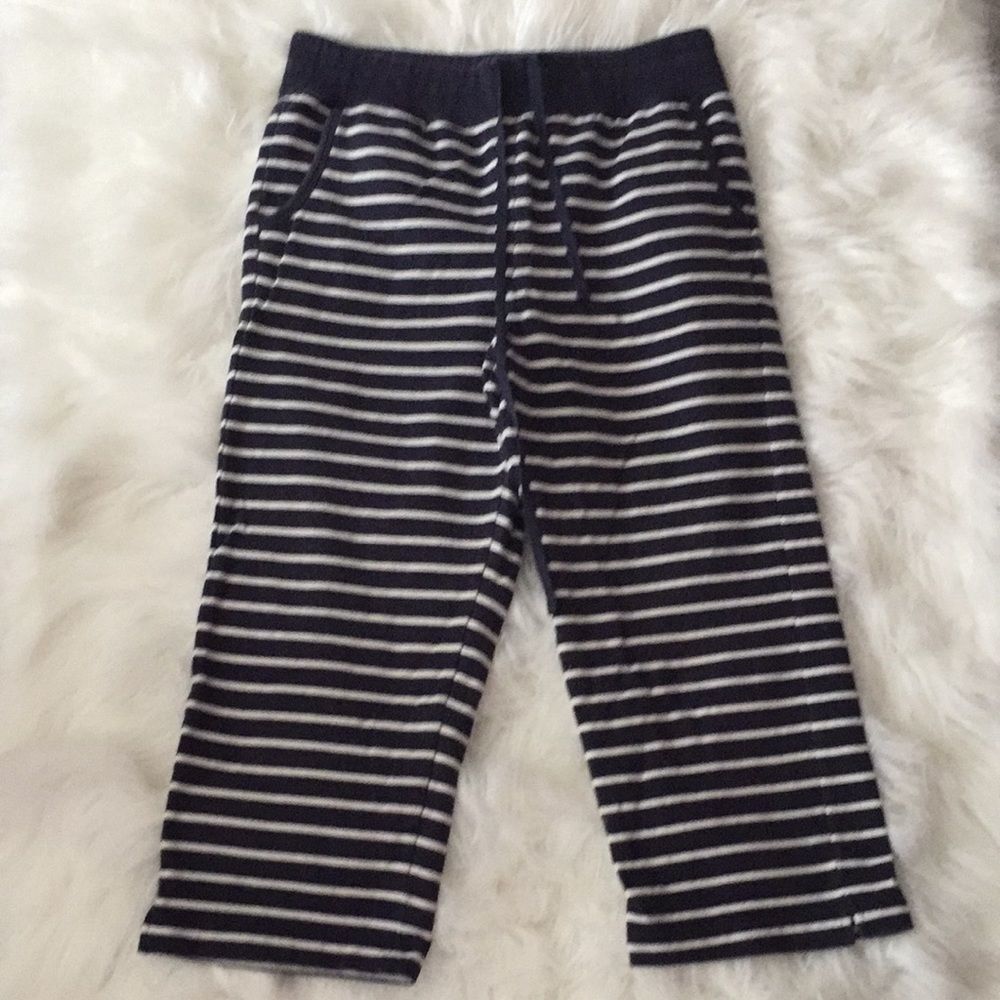 Uniqlo capris size Medium